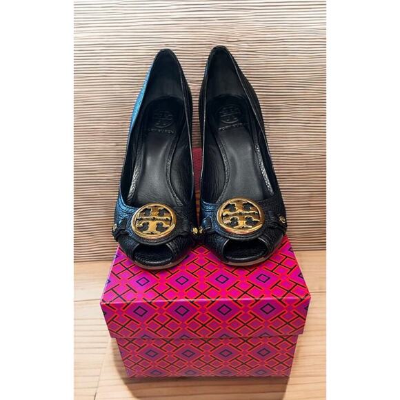 Tory Burch Leticia Peep Toe Leather Wedge Heels Size 7.5M - Picture 9 of 9